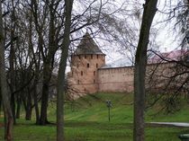 Новгородский кремль и Белая (Алексеевская) башня